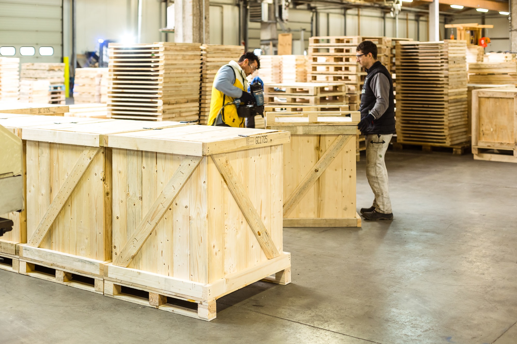 Bild zum Thema Massivholzkisten