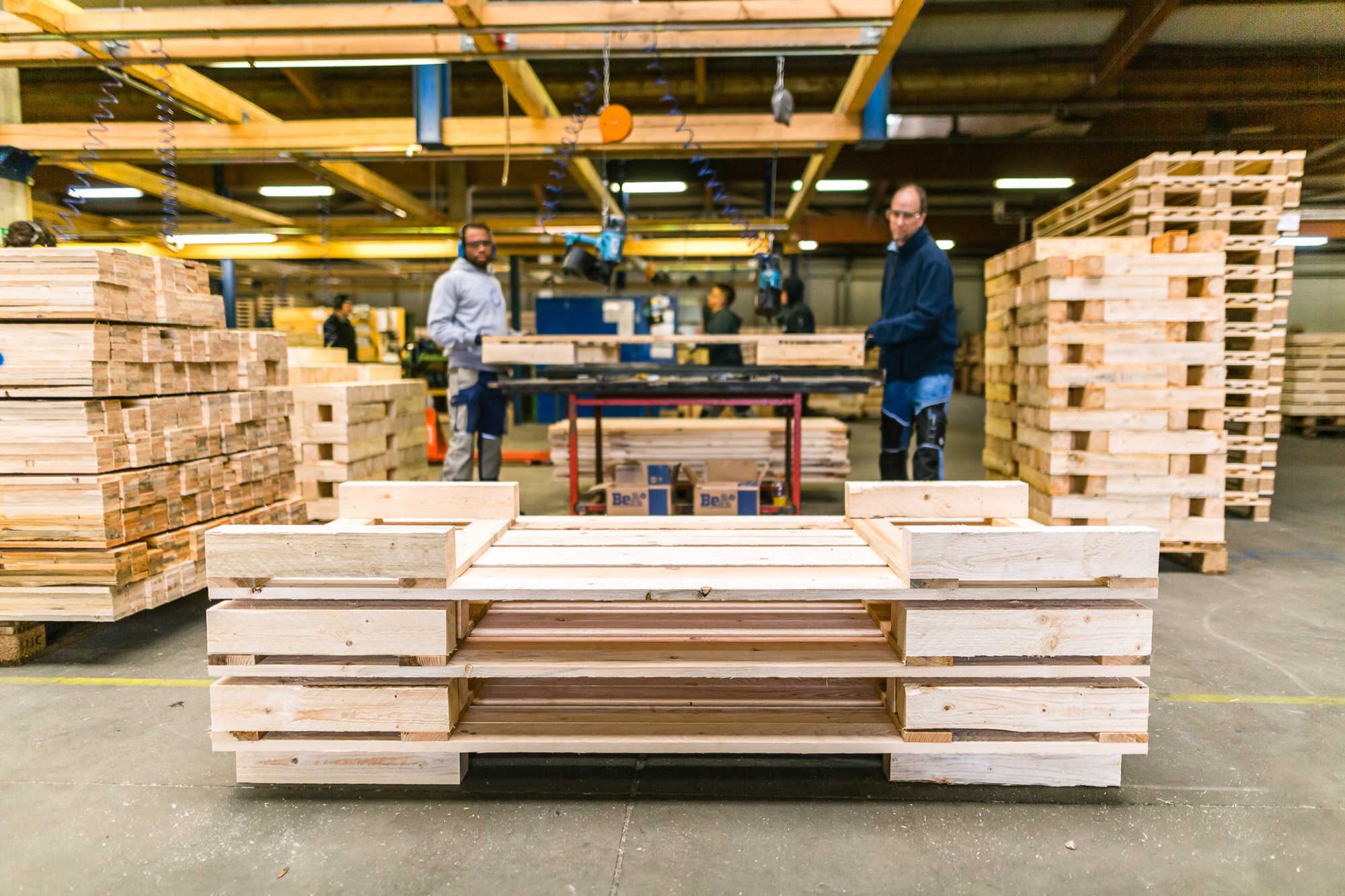 Bild zum Thema Palettenfertigung